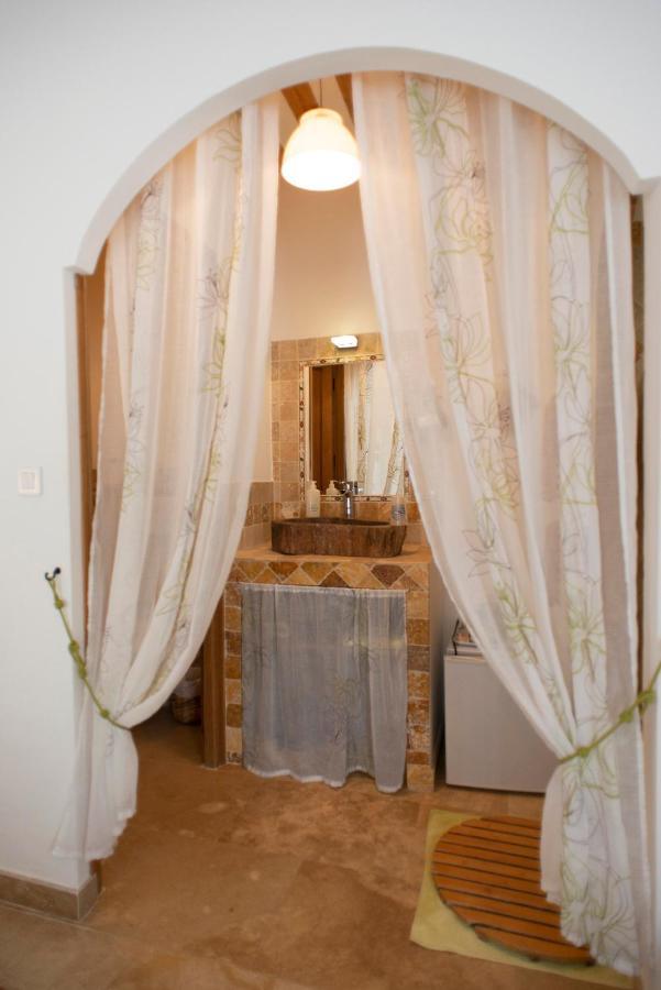 Les Manaux En Provence Bed & Breakfast Roquevaire Luaran gambar