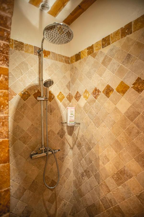 Les Manaux En Provence Bed & Breakfast Roquevaire Luaran gambar