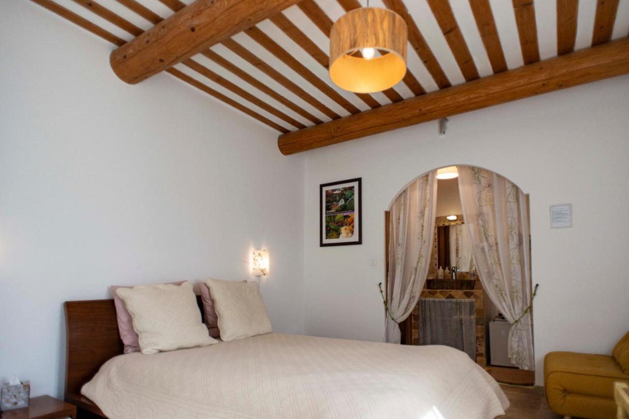Les Manaux En Provence Bed & Breakfast Roquevaire Luaran gambar