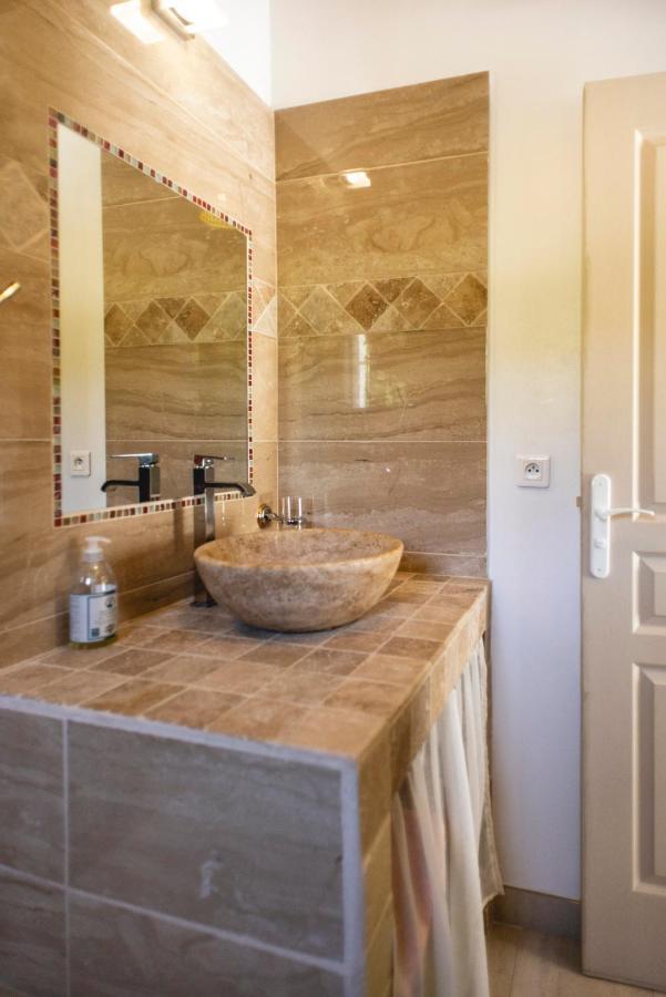 Les Manaux En Provence Bed & Breakfast Roquevaire Luaran gambar