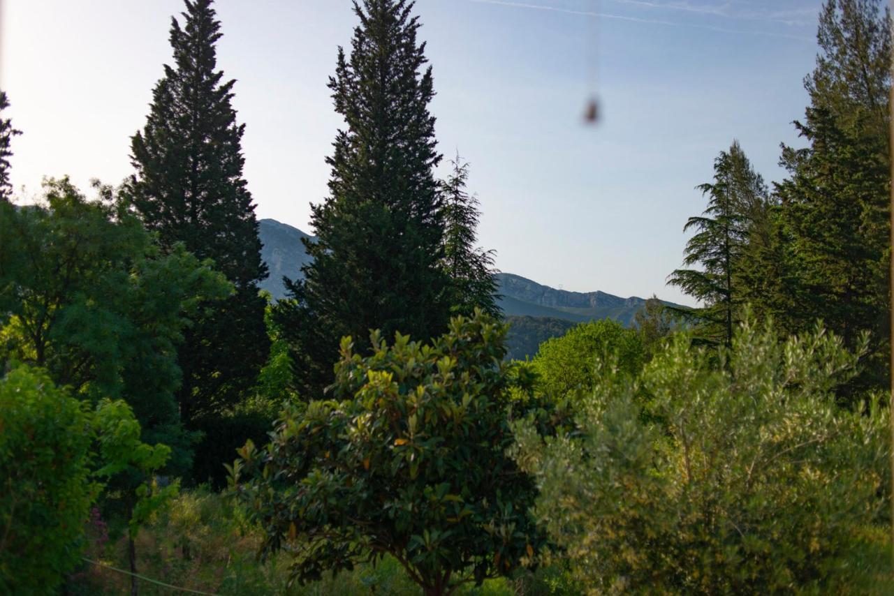 Les Manaux En Provence Bed & Breakfast Roquevaire Luaran gambar