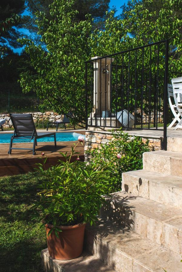 Les Manaux En Provence Bed & Breakfast Roquevaire Luaran gambar
